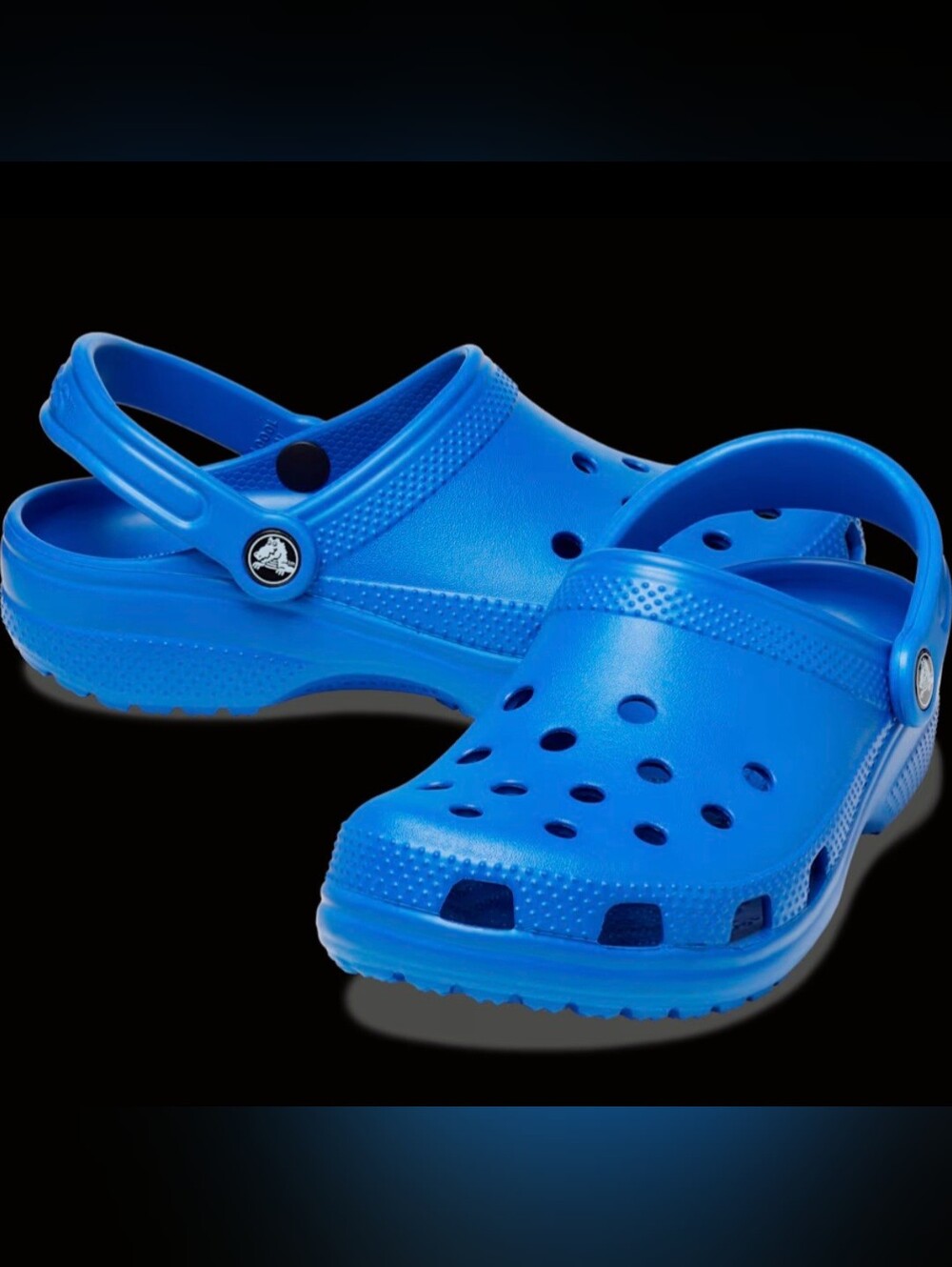 CROCS Classic Clog in Bright Blue